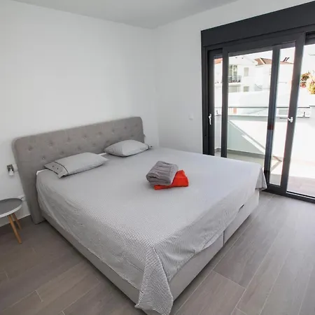 Casas De La Seda * 네르하